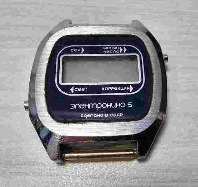 Vintage Soviet Watch ELEKTRONIKA 5 LCD Digital Quartz made in USSR for repair L5