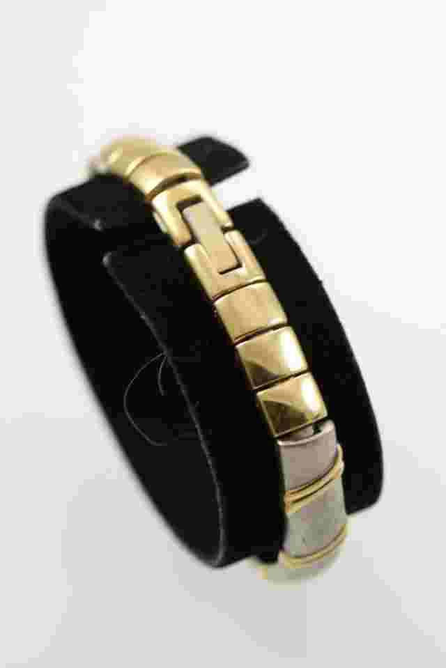 Armitron Now Women Watch Stainless Gold Silver Steel Water Res Batt White Quartz