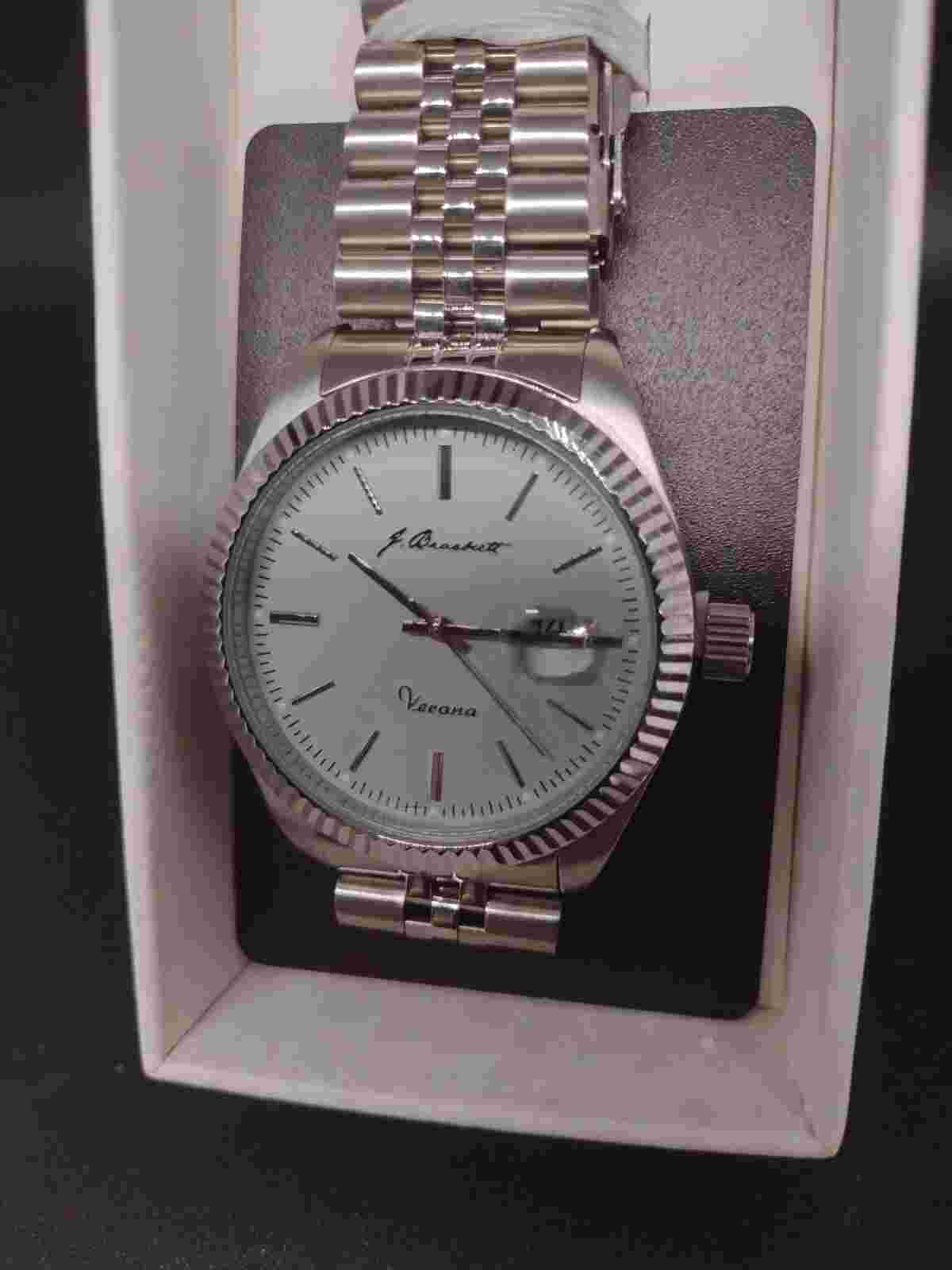 J Brackett Verona White Quartz 43 mm Stainless Steel Jubilee