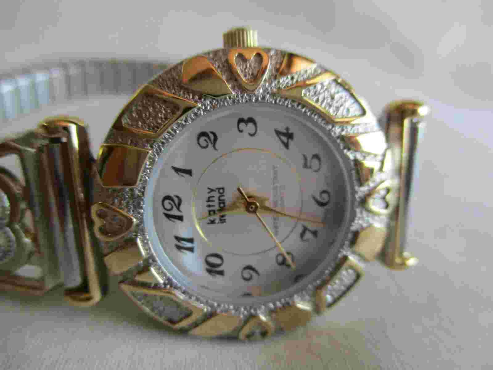 Kathy Ireland Analog Wriswatch with an Expansion Band and Quartz Movement