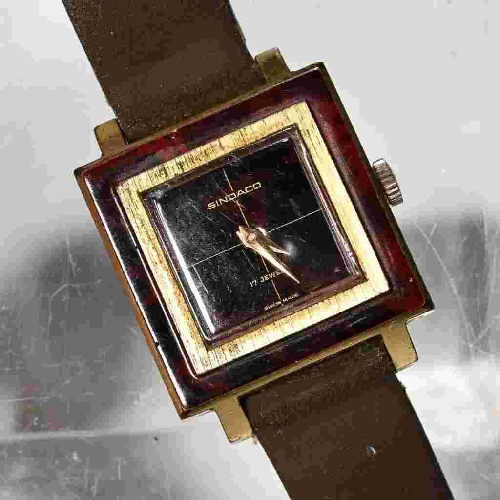 Sindaco 17 Jewel Swiss Made Square Wrist Watch *Not Working* Vintage