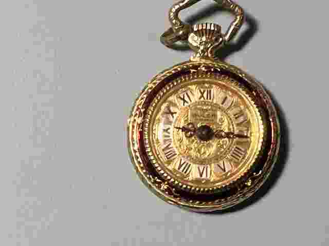 BULER PENDANT TIMEPIECE,  VINTAGE/ ANTIQUE.  RARE BULER 17 JEWELS,  GORGEOUS.