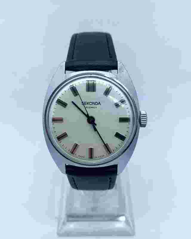 Vintage Watch Sekonda Soviet Made In USSR Mechanical Wristwatch 1980s