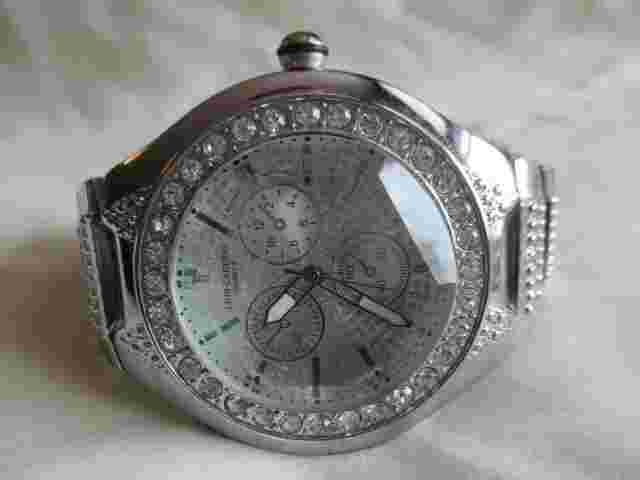 Luis Cardini Analog Wristwatch with Quartz Movement
