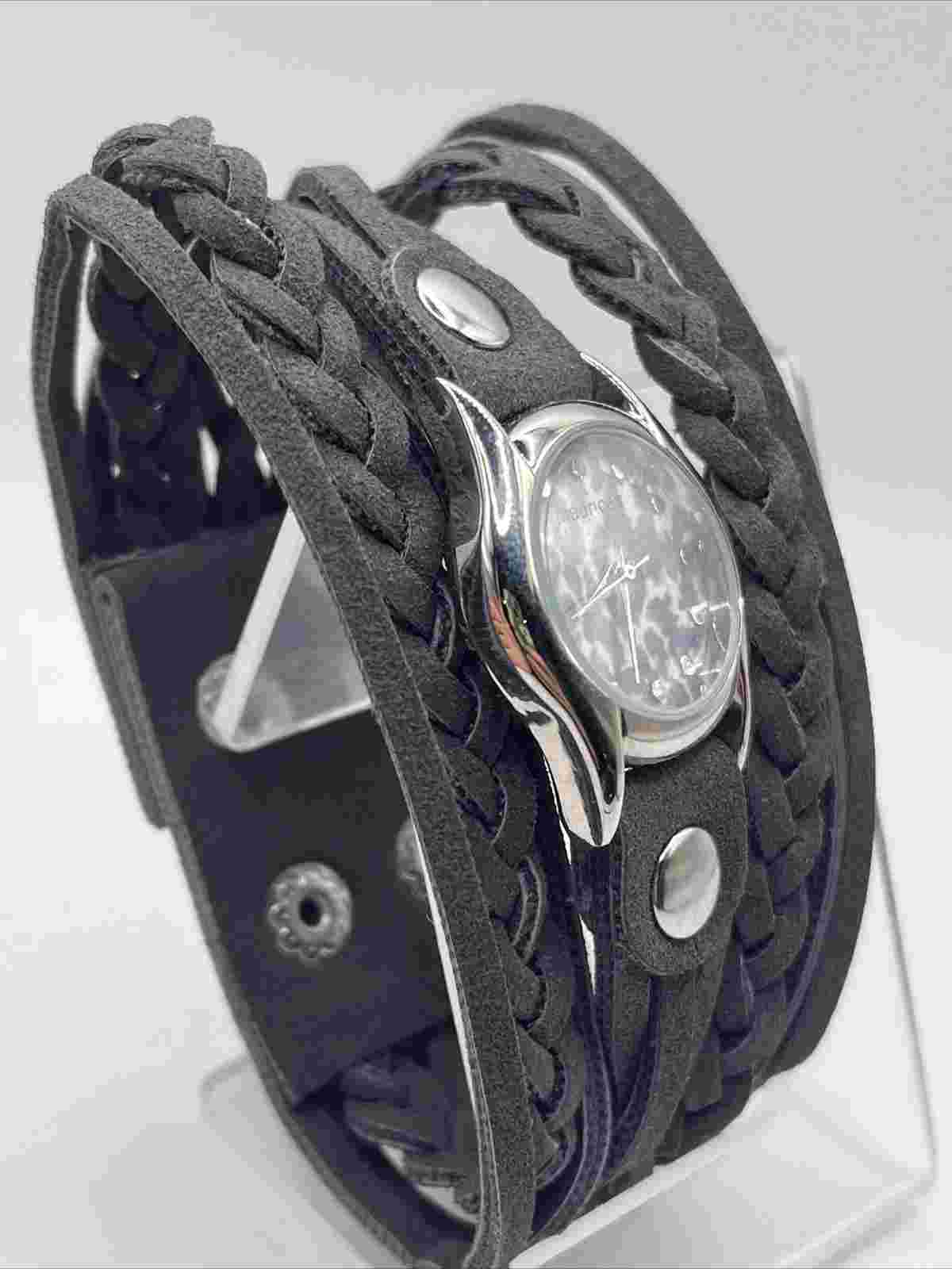 Maurices Women's Quartz Watch Faux Suede Snap Bracelet- New Battery