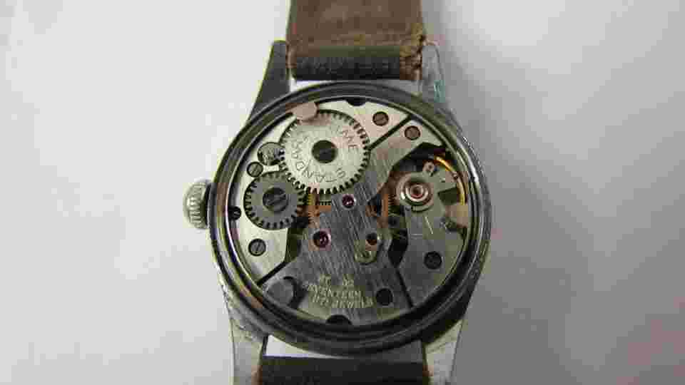 VINTAGE VANTAGE STANDARD TIME ST. 92 - 17'J MANUAL WIND WRISTWATCH RUNS