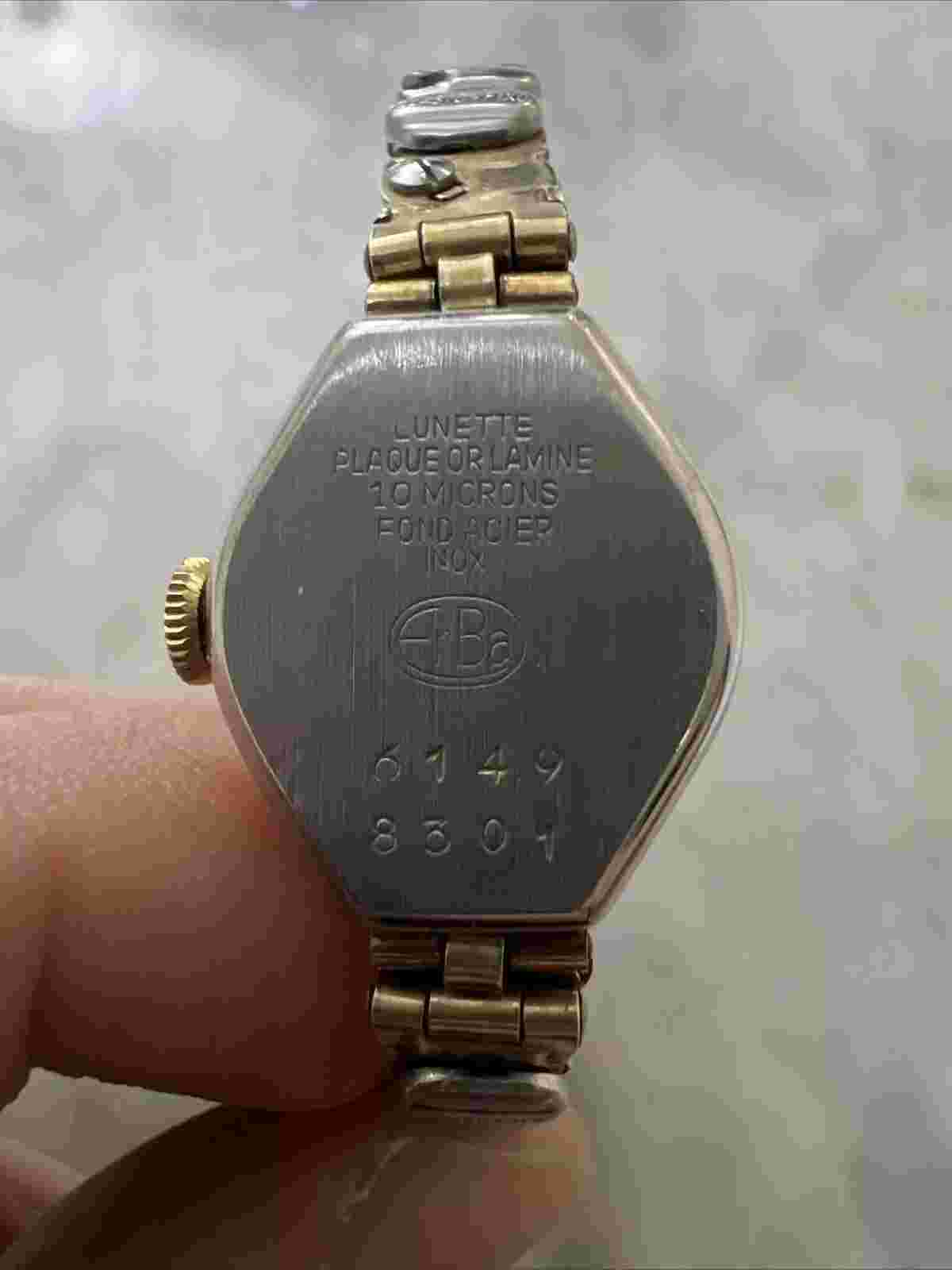 MEDANA LEVER 10CT ROLLED GOLD SWISS LADIES WATCH, 17 JEWEL MOVEMENT, GOLD DIAL