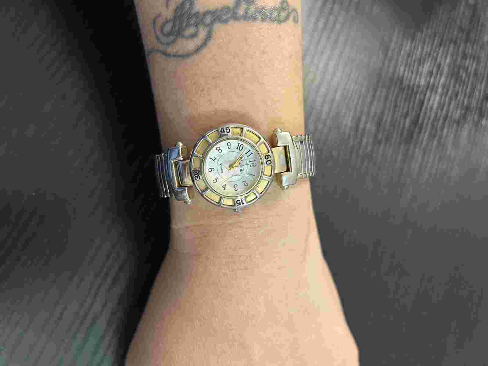 Willow Bay Wristwatch Gold & Silver Tone Expansion Band Watch Untested AS IS