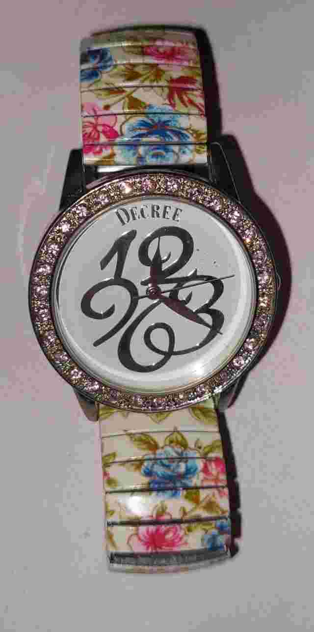 Women’s Metal Decree Watch W/Colorful Stretch Band New Battery Installed