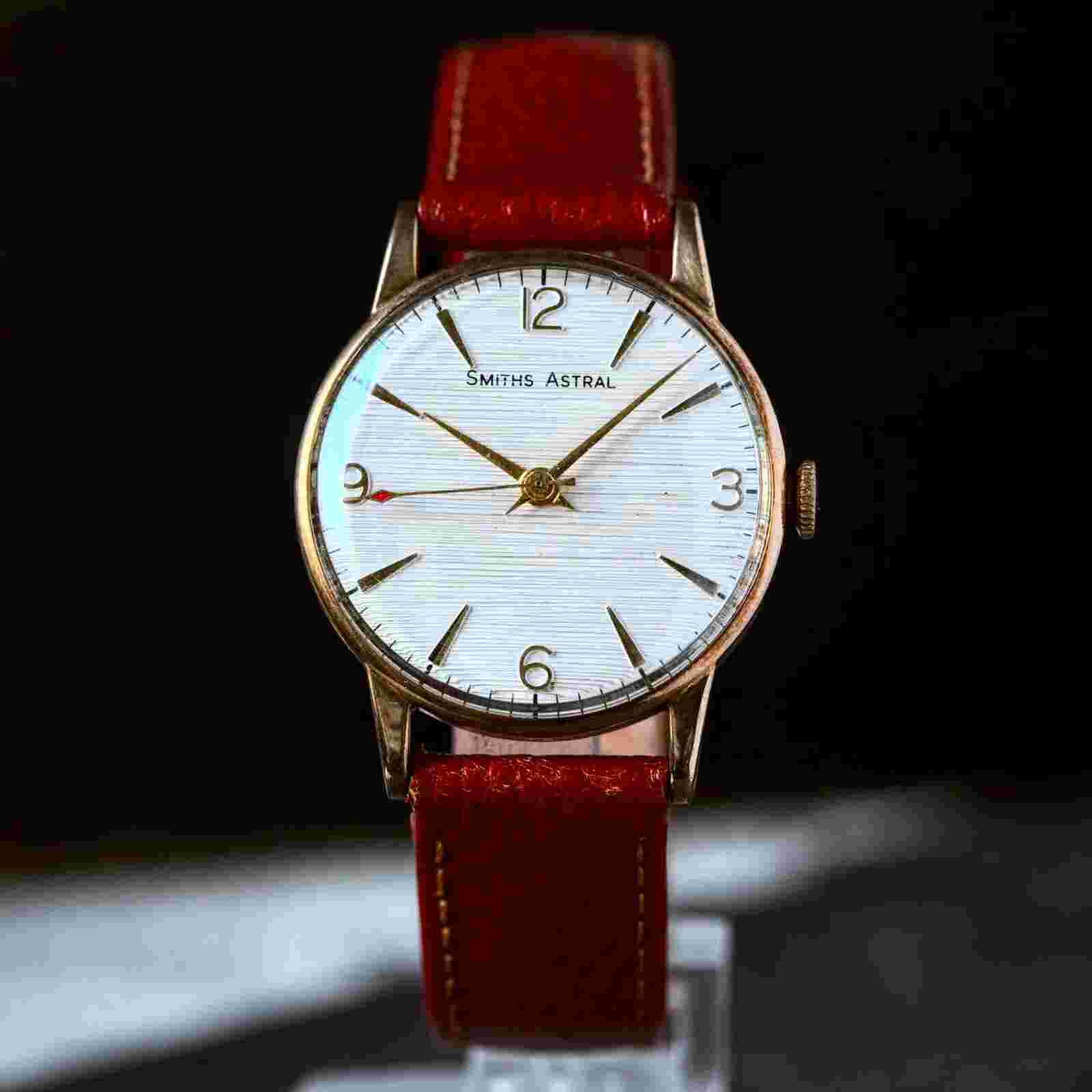 VINTAGE ENGLISH 9K GOLD WATCH WRISTWATCH SMITHS ASTRAL LINEN DIAL 1963 WEDDING