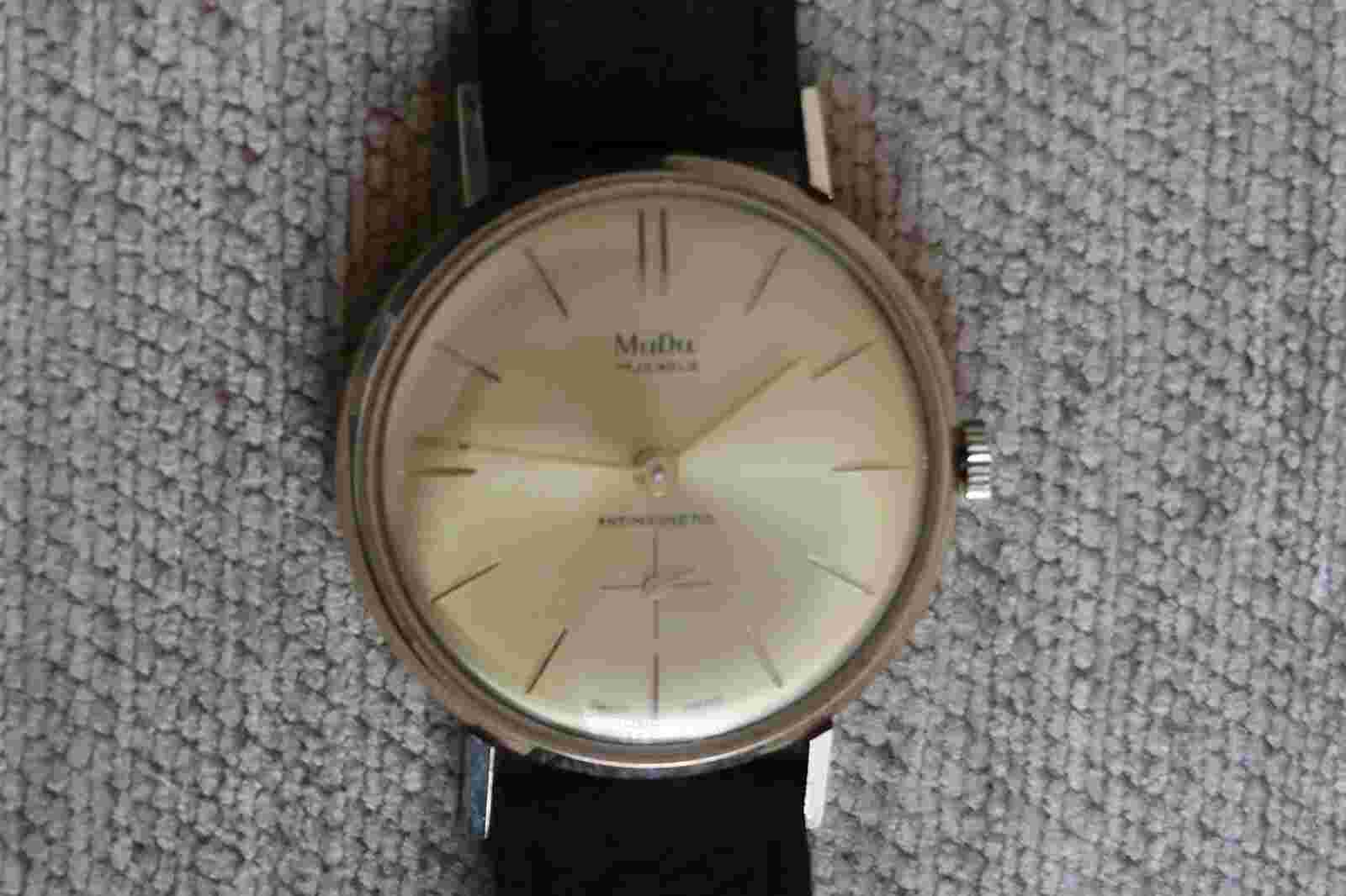 9CT GOLD MUDU MENS WATCH 17 JEWEL CHAMPAGNE DIAL SUB DIAL A VINTAGE SWISS BEAUTY