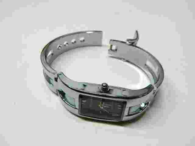 KIMIO silver tone purplish blue dial face lady's/Woman's watch/wristwatch