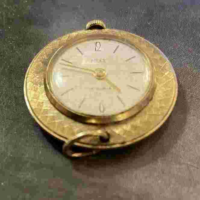 Birks Ladies Necklace Watch (17 Rubis) Fully Working : Mid-20th Century