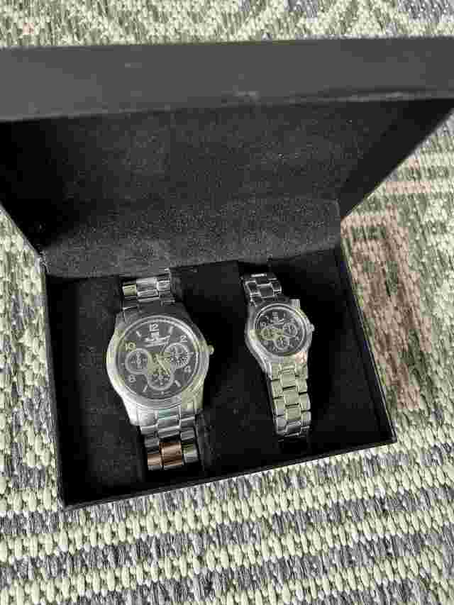 New Mark Naimer His & Hers Stainless Steel QUARTZ Watch Set- Water Resistant