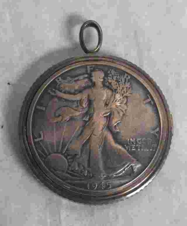 RARE SILVER BUECHE GIROD BIENNE WALKING LIBERTY HALF DOLLAR COIN PENDANT WATCH
