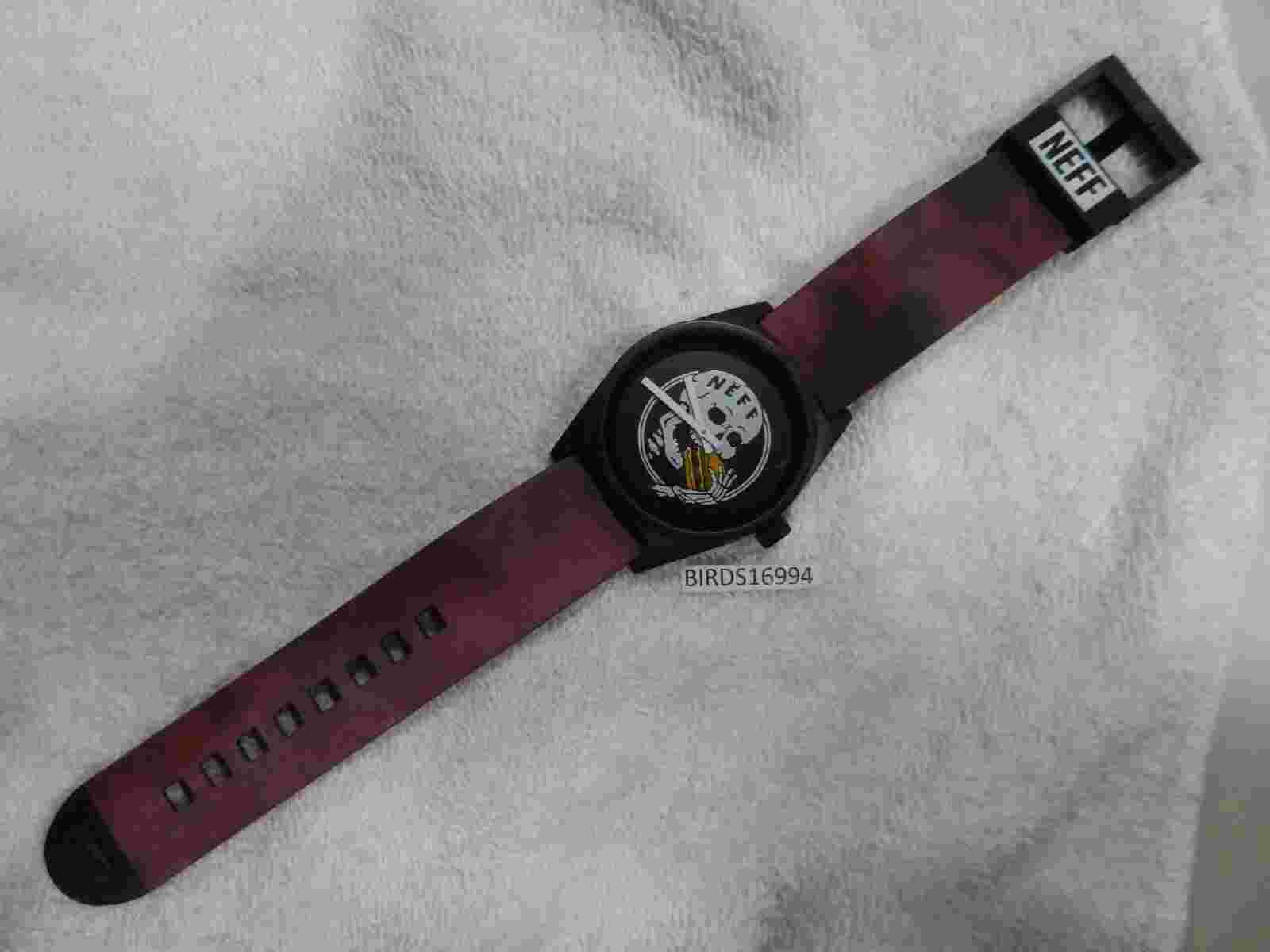 Neff Daily Wild Burger Boys Water Resistant Watch New BATTERY VERY GOOD CN.