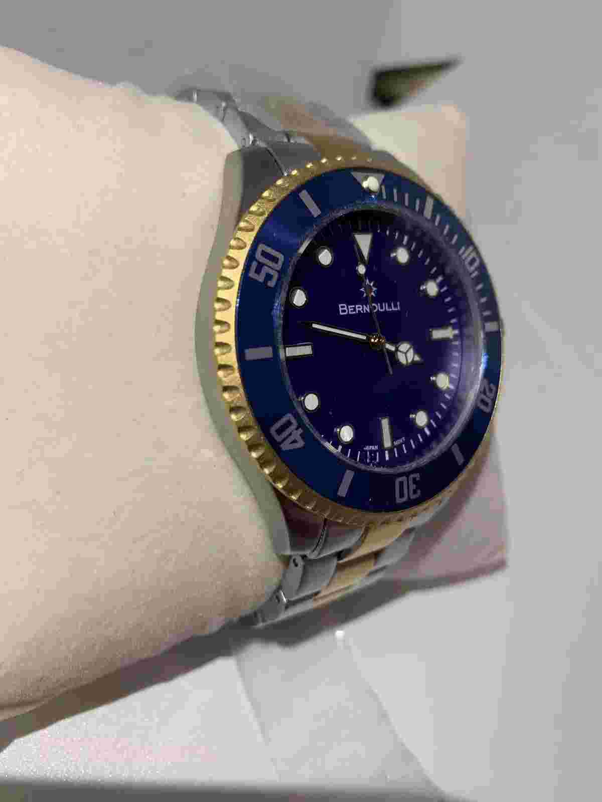Bernoulli 9444 Men's Solarium Blue Dial Bezel Yellow Gold Bracelet Watch 30m