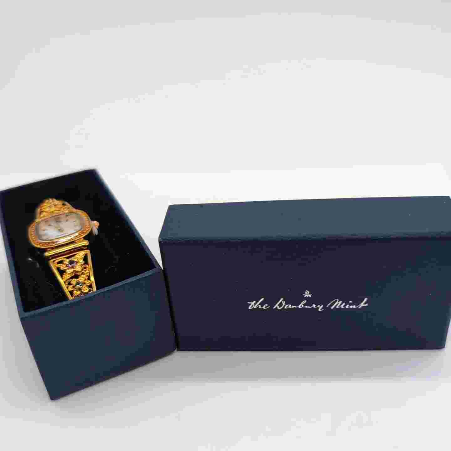 Danbury Mint Floral Stretch Watch Gold Tone Floral Amethyst Peridot New Open Box