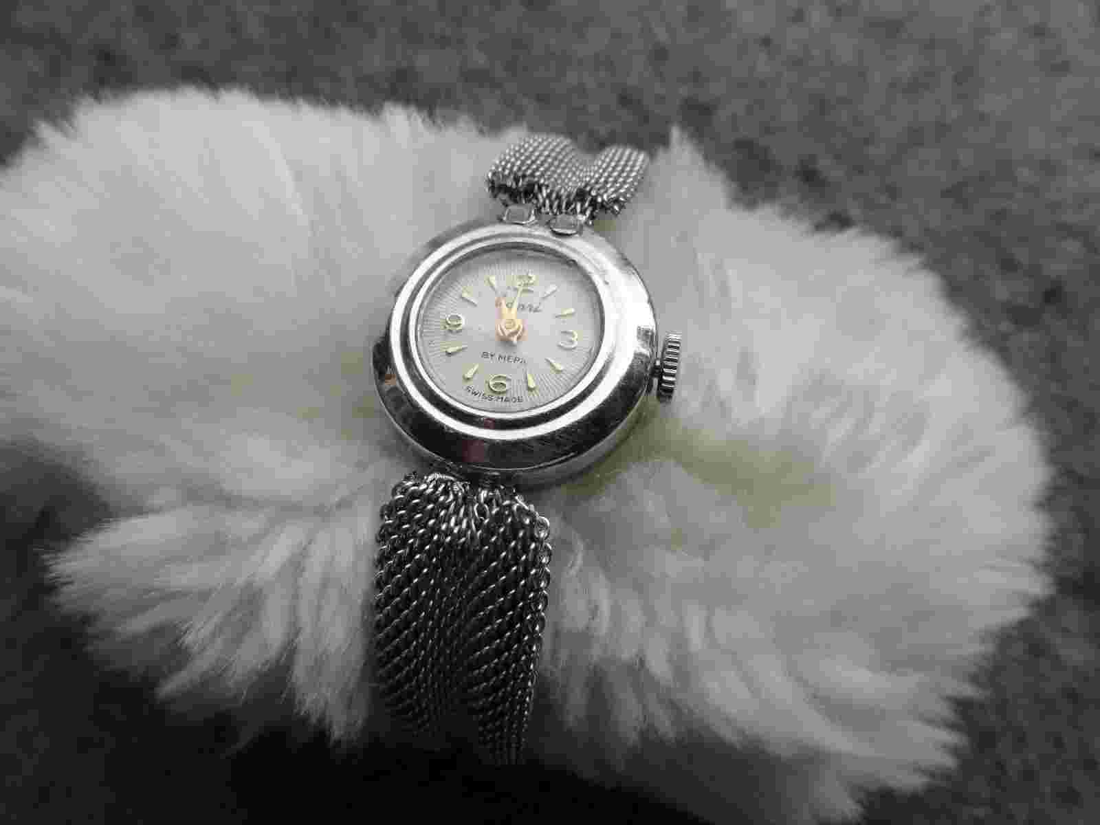 Ladies Vintage Capri by Mepa Swiss Made Wind Up Watch - Not Working