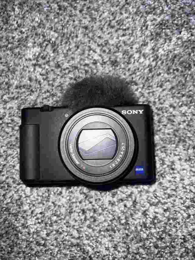 Sony ZV-1 20.1 MP Compact Digital Camera with Vlogger Accessory Kit - Black