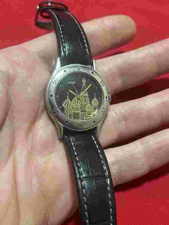 Zarya mechanical wristwatch Russian Soviet vintage USSR St. Basil's Temple 1990s