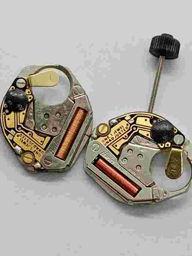 Lot RONDA 3673 HARLEY SWISS WORKING Quartz Watch Movement With Stem NOS NEW