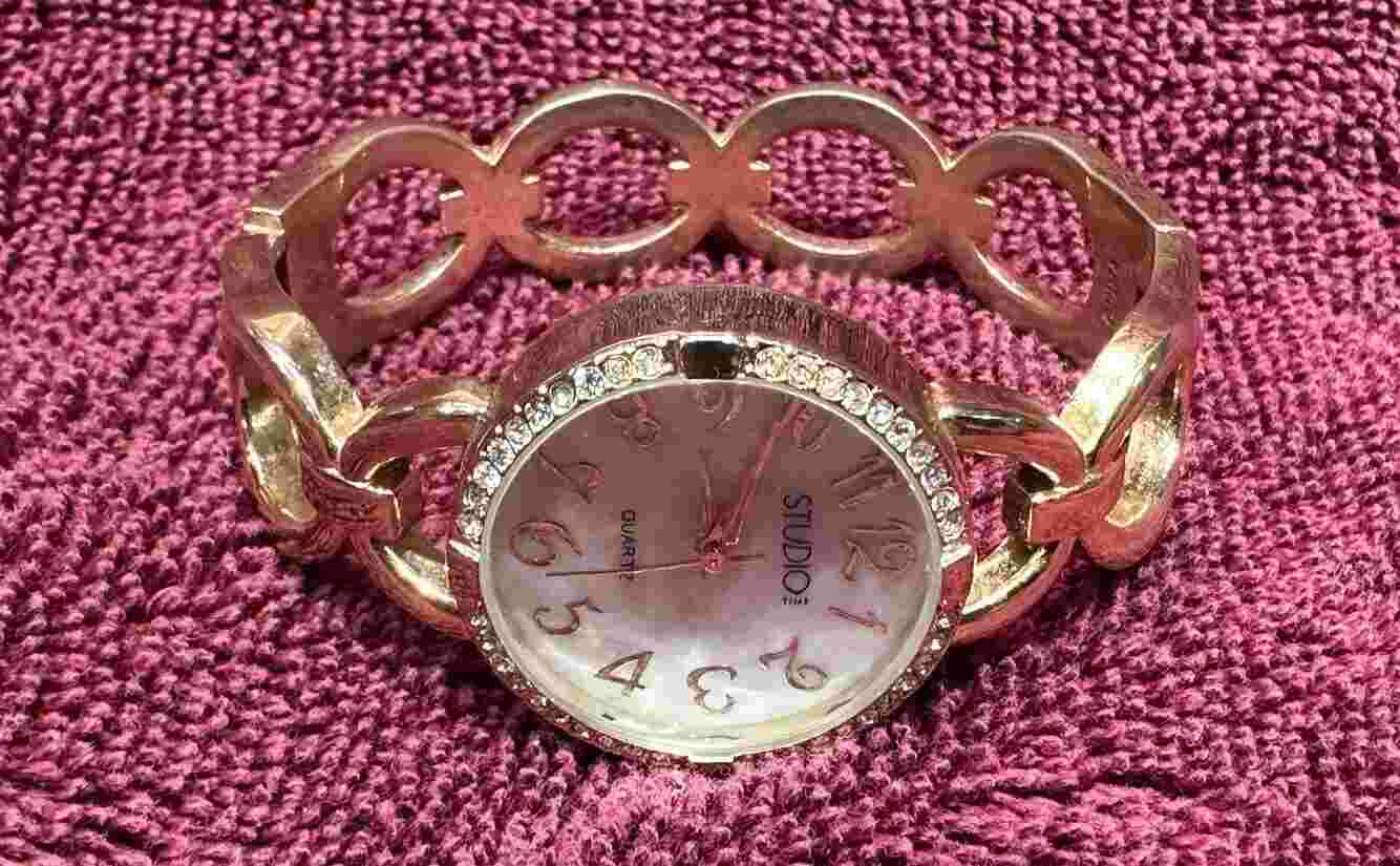 Antique Women's Quartz Watches *  Lot of 10 * Style & Co, Varsales, Turner, Q&Q,