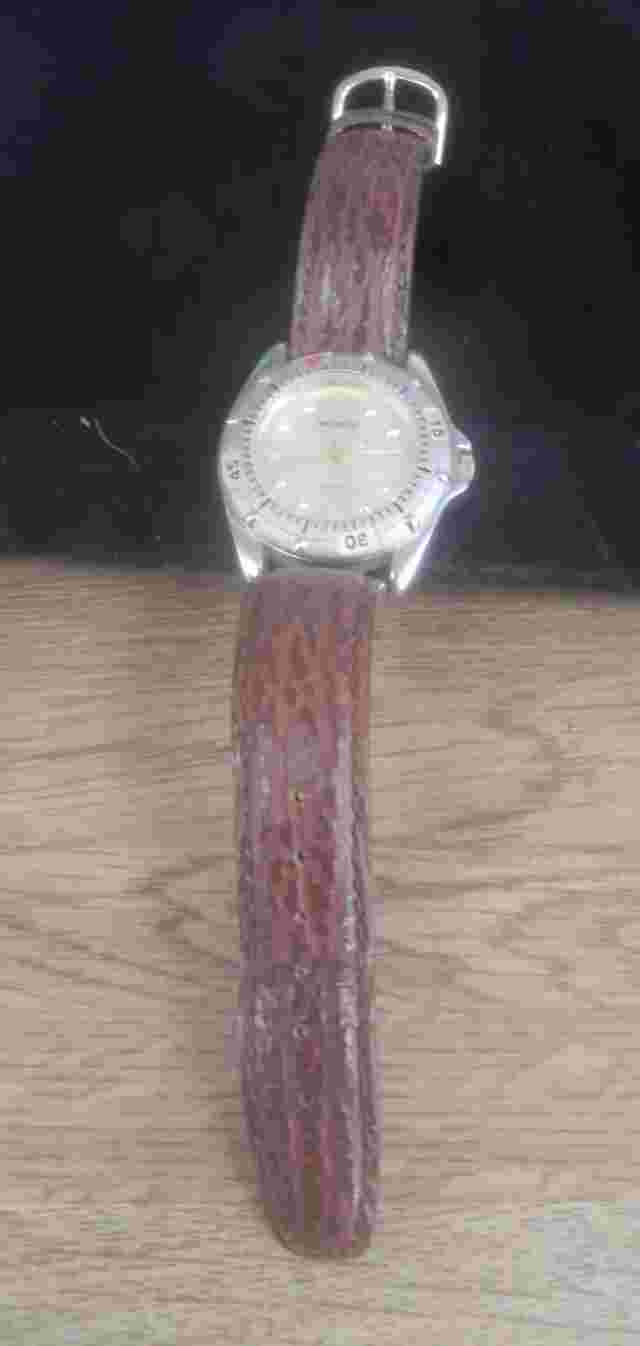VINTAGE McGREGOR QUARTZ MENS WATCH..RUNNING WATCH...WITH BAND