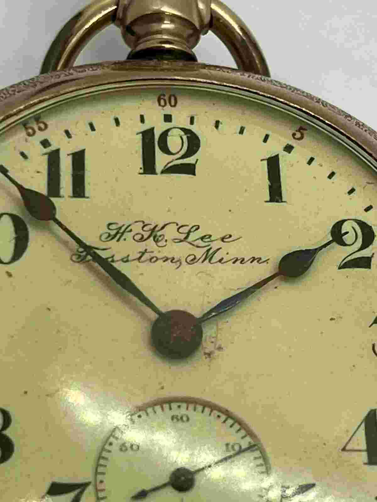 Antique Gold Pocket Watch Windsor 17 Jewels HK Lee Fosston,Mn