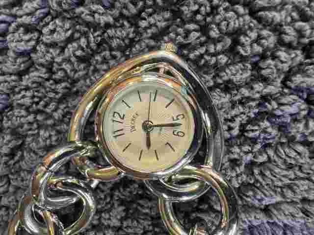 Decree Ladies watch DCR11A Silver Tone Chain Band White Dial New Battery