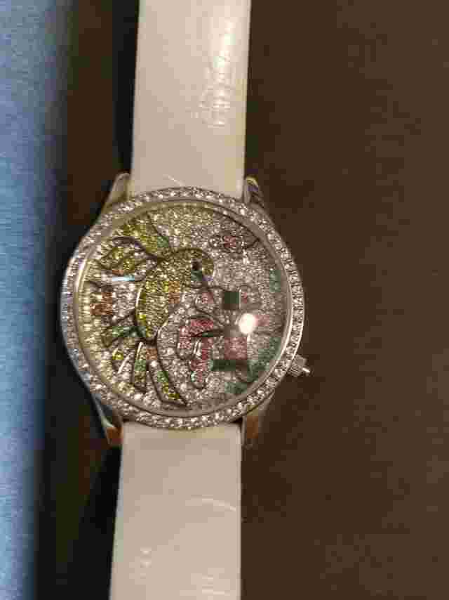 Victoria Wieck White Hummingbird & Flower Crystal Watch! Silvertone