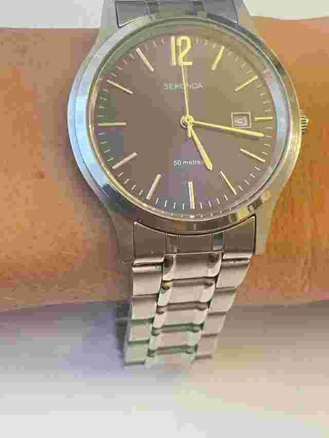 Sekonda watch N3728 Men's Quartz with Steel Band 38MM Wrist Silver Tone Date