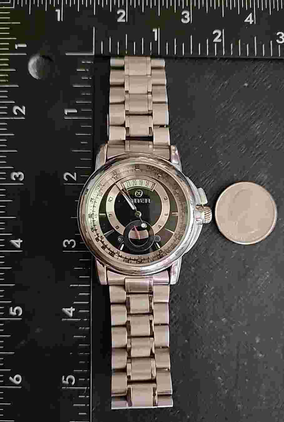 Vintage Retro Goer Auto Date Wheel,Beautiful Dial,Metal Band.