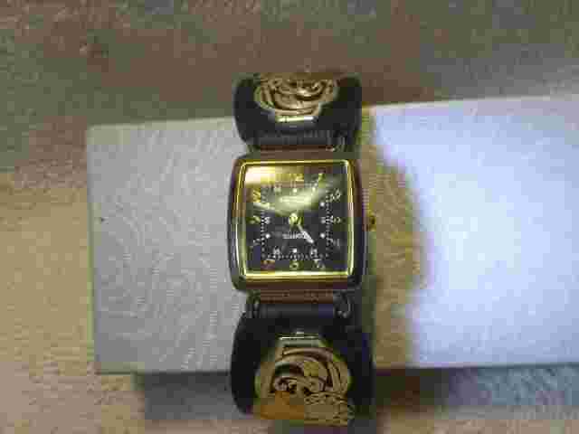 Montana Silversmiths Watch 1/2 Gold Silver Heart Black Leather Band New Bat EC