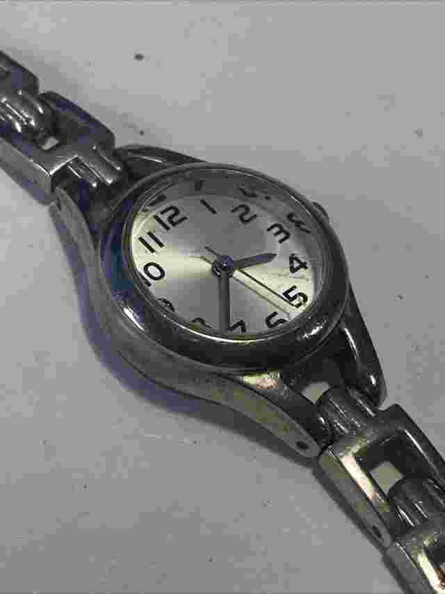 FMD Watch Women’s Silver Tone Round Dial 6" In Link Band, Working New Battery