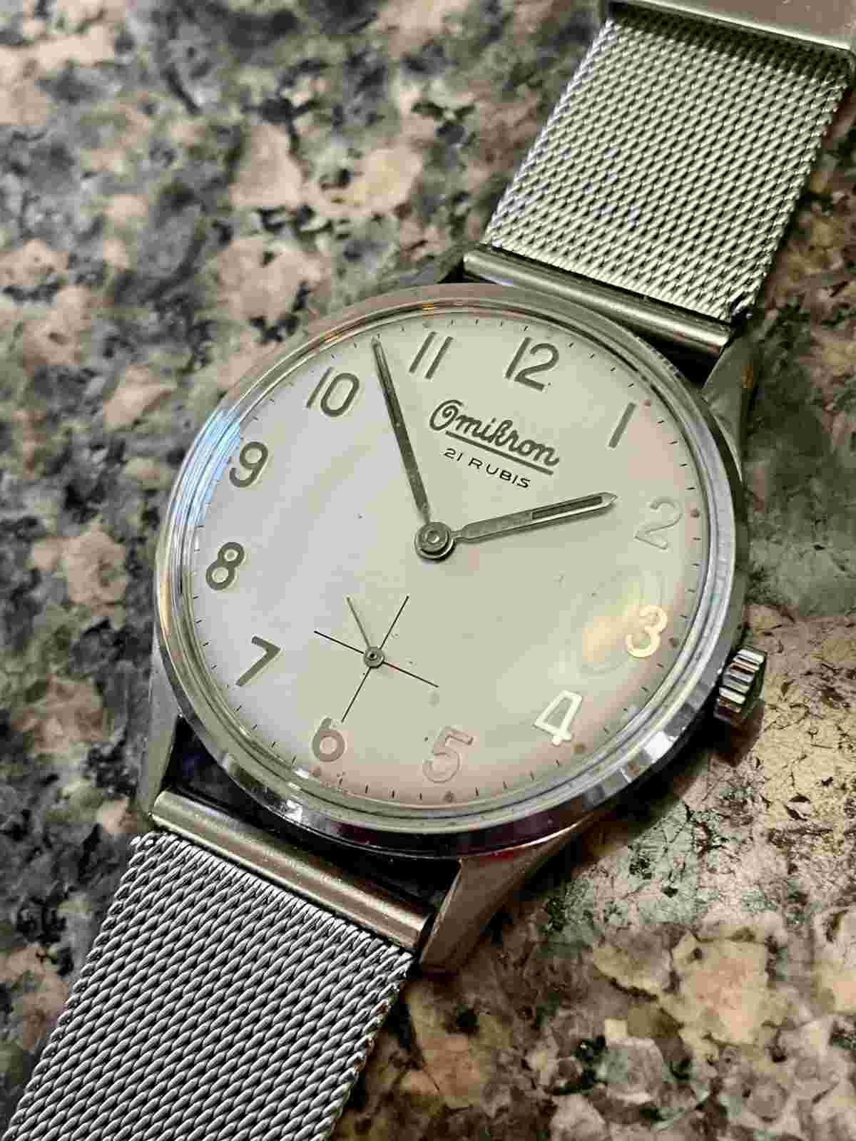 Vintage Omikron Swiss Mechanical Mens Watch 35mm 21 Jewels Mesh Band Serviced