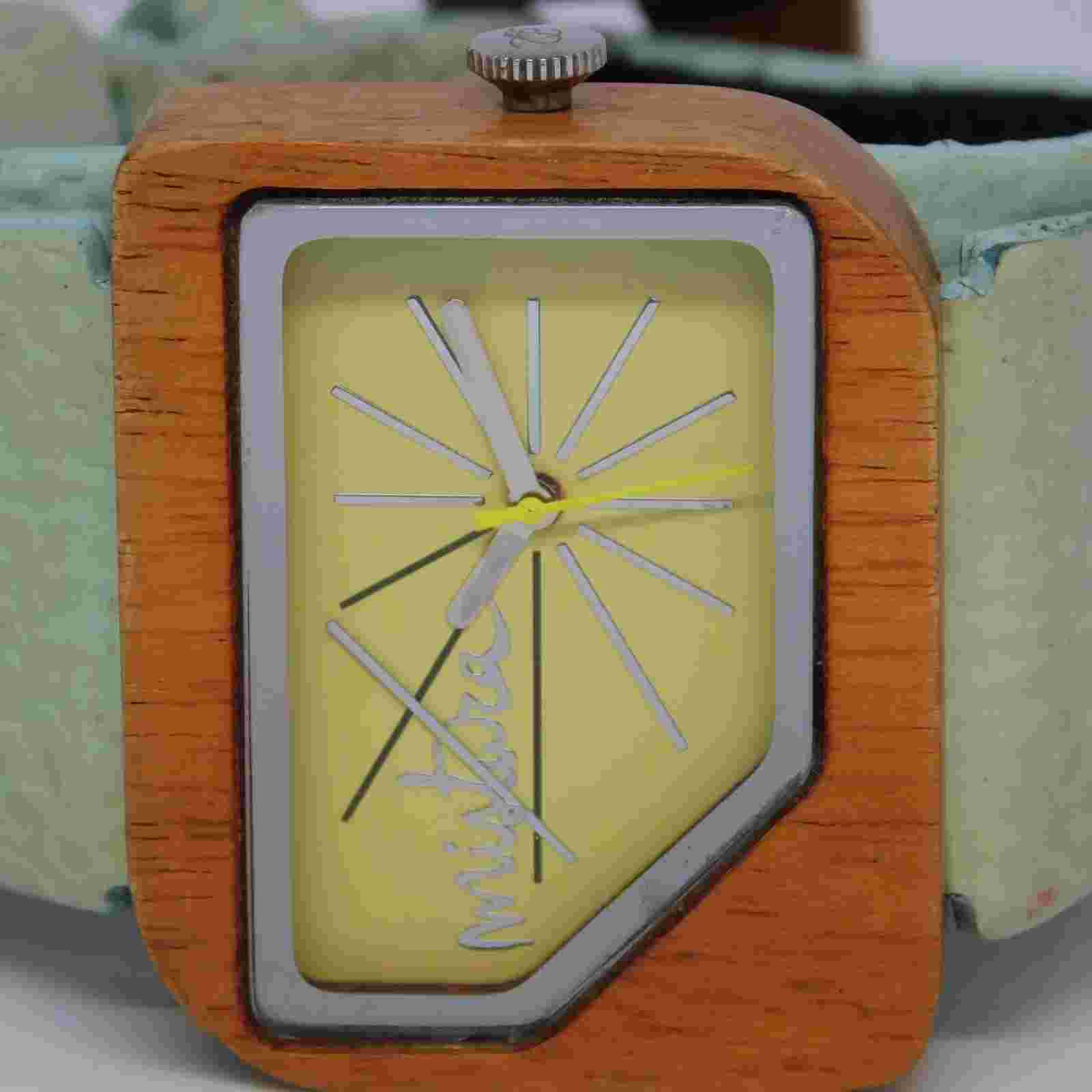 Mistura Genuine Leather Wooden Case Quartz Analog Men's Watch New Battery