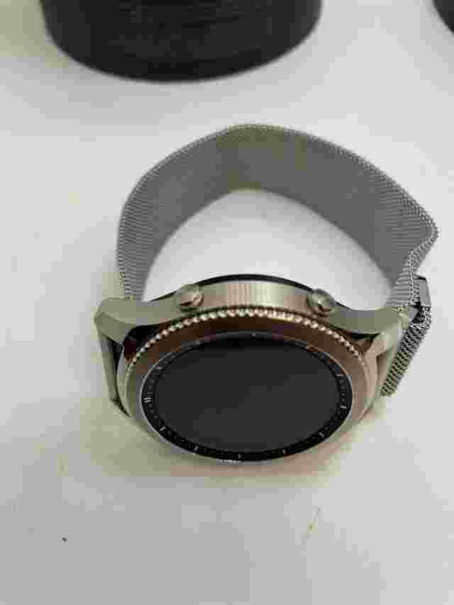 Samsung Gear S3 Classic Watch In Box Needs Batterie SM-R770 Silver