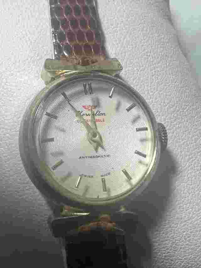 Kormelton Golden Eagle,rare ,Swiss, manual Winding 1940S, ladies, works great