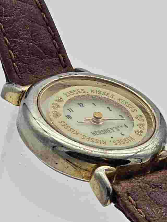 Vtg Hershey's Kisses Watch Women's Gold Tone 1996 Leather Band New Battery