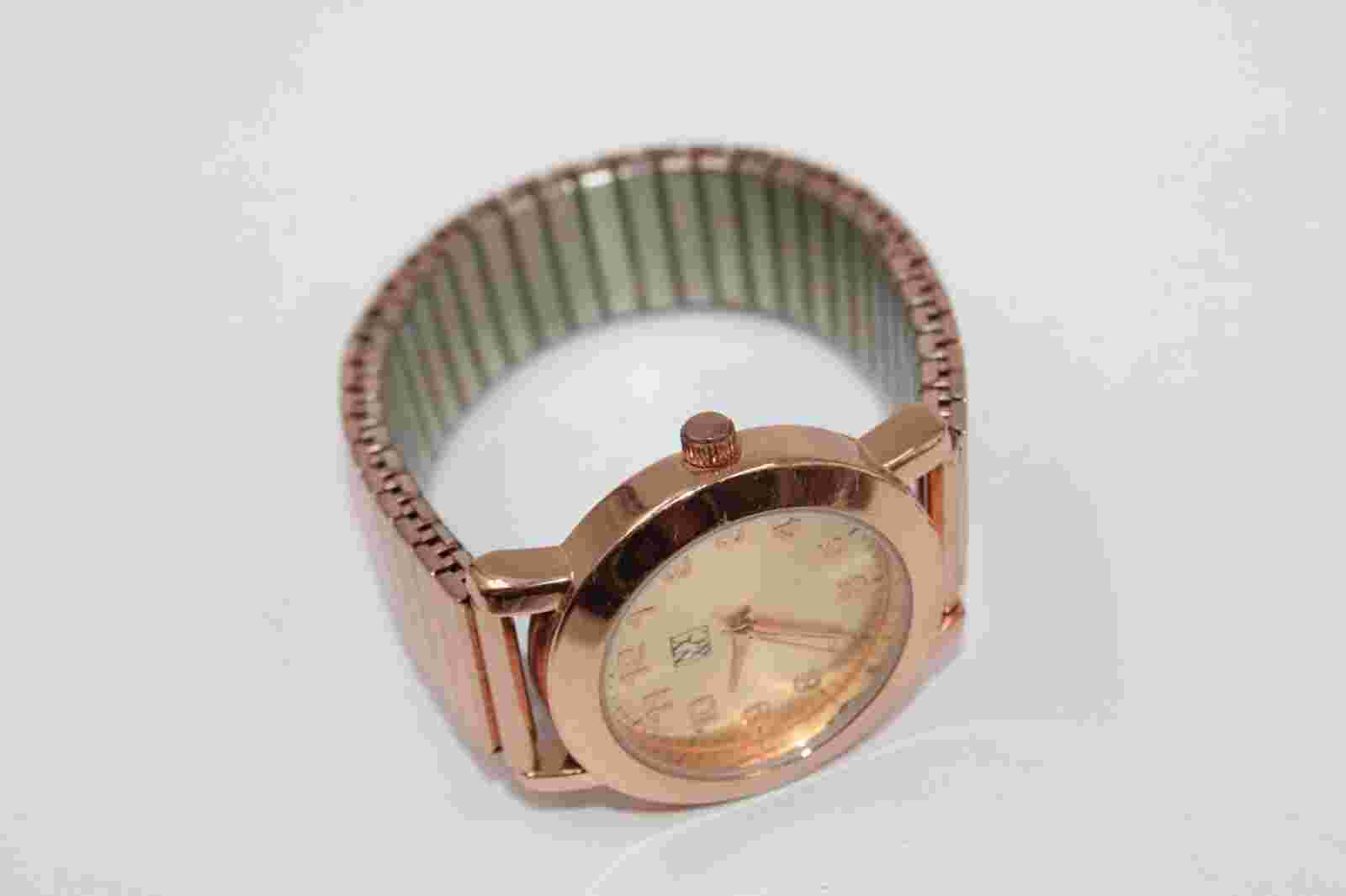 NY&C WOMEN'S WRIST WATCH CLEAN NEEDS BATTERY FLEX BAND