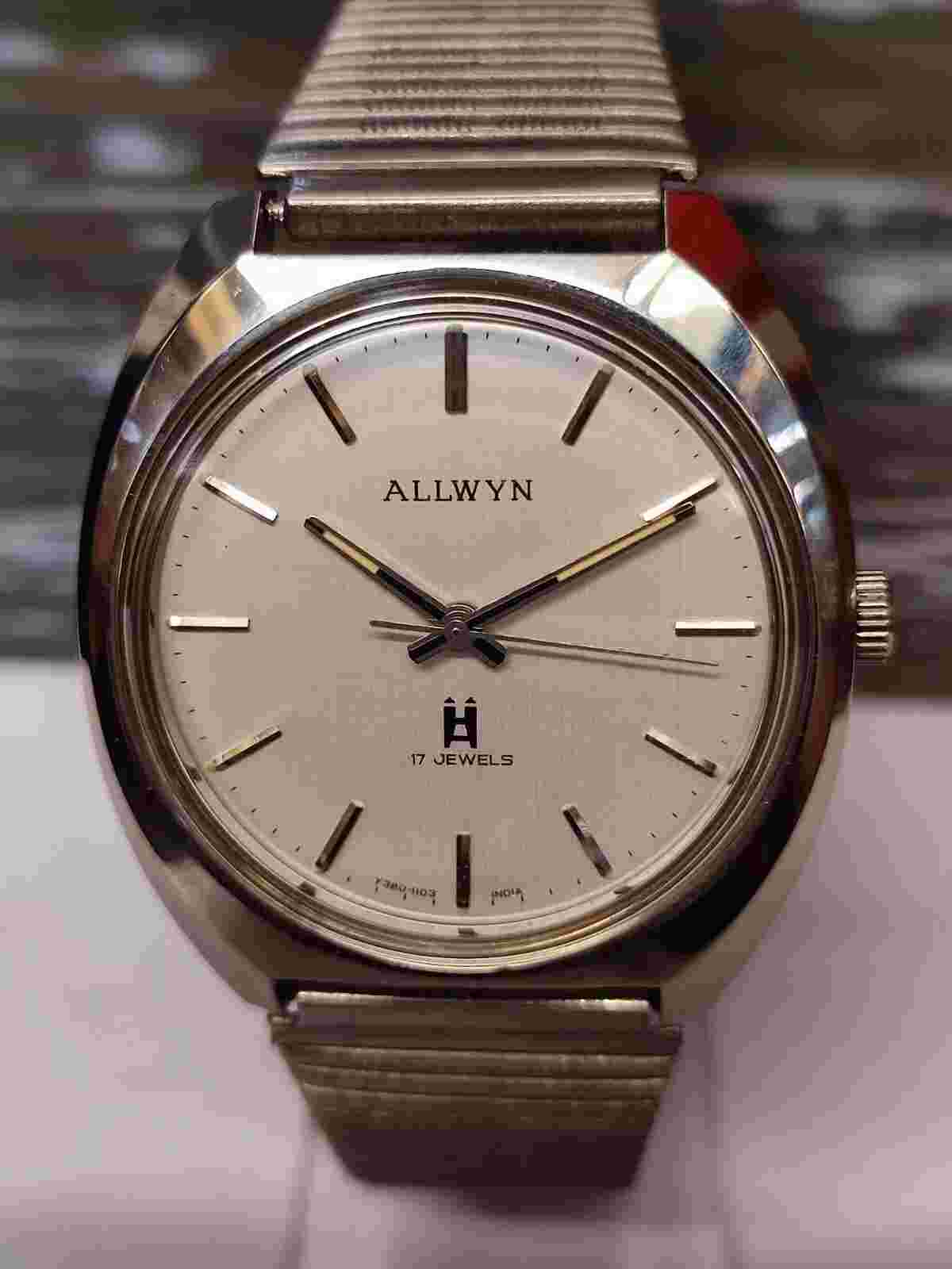 ALLWYN 17 JEWELS WINDING NEW OLD STOCK Y380-8150 INDIA MEN'S FULL WORKING VTG.