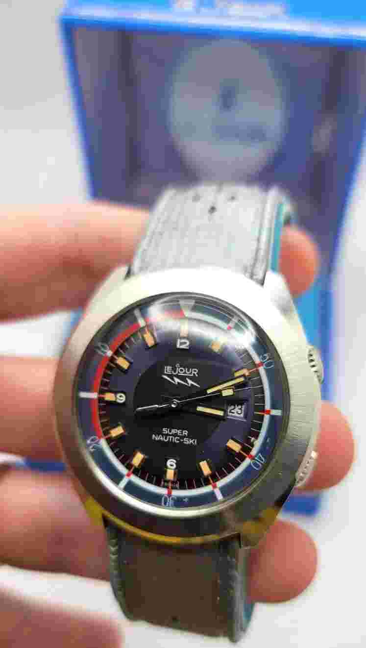 Vintage NOS  Le Jour-Super Nautic-Ski Electric Men's watch boxed and working