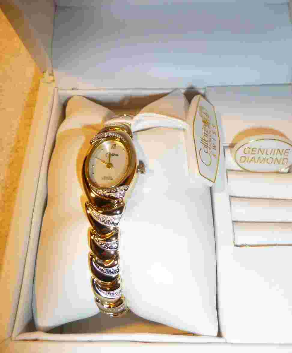 Vintage Style Colibri WDW0968066 Ladies Gold-Tone Watch Diamond Bracelet, NIB