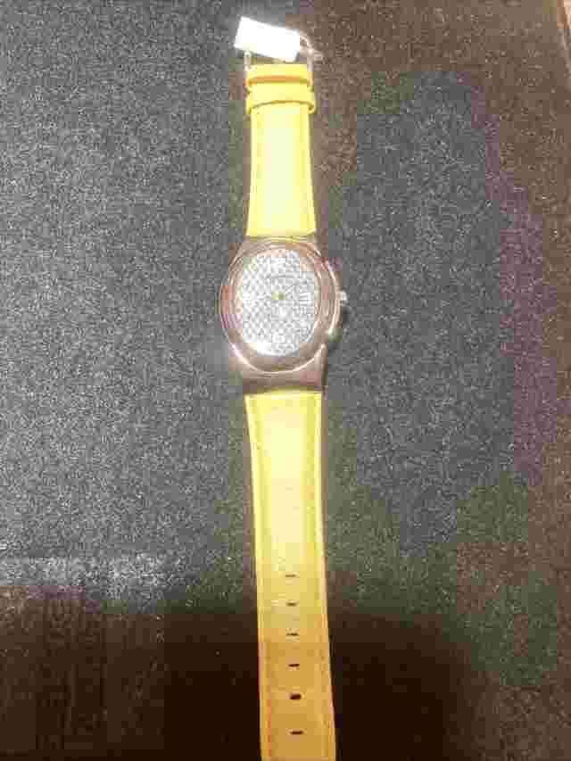 altanus automatic 350 Gt. Racing  automatic yellow strap. new with box Papers