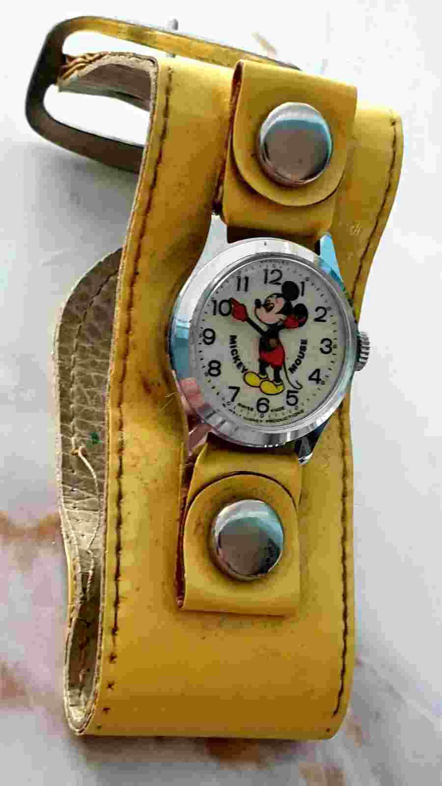 mickey mouse boys or ladies chrome case circa 1970s