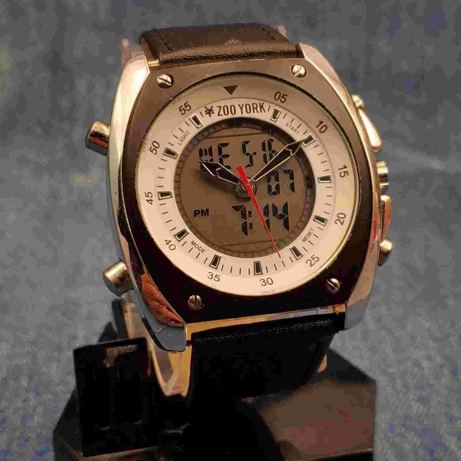 RARE Zoo York ANALOG-DIGITAL ALARM CHRONOGRAPH MEN'S WATCH NEW BATTERY