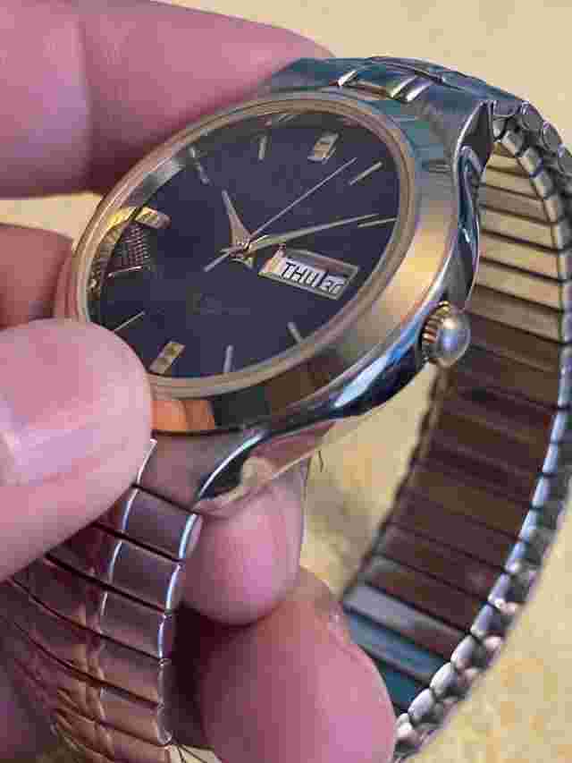American Eagle Outfitters Watch  (needs Battery)