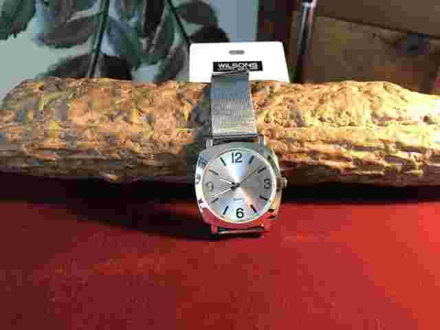 Wilson's Leather Women's Quartz Watch Silver tone metal band. working