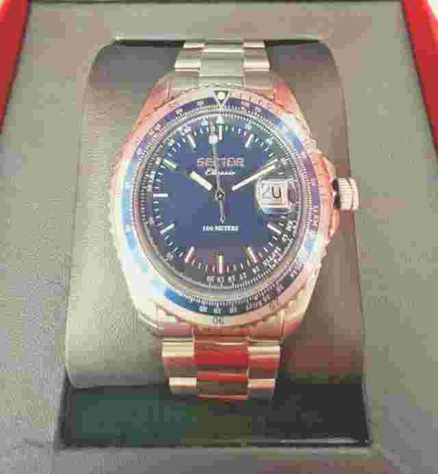 Sector R3253585003 Clasic Swiss Made Men Watch